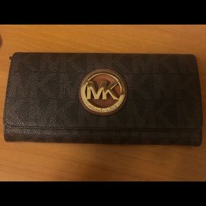 Michael Kors Logo wallet